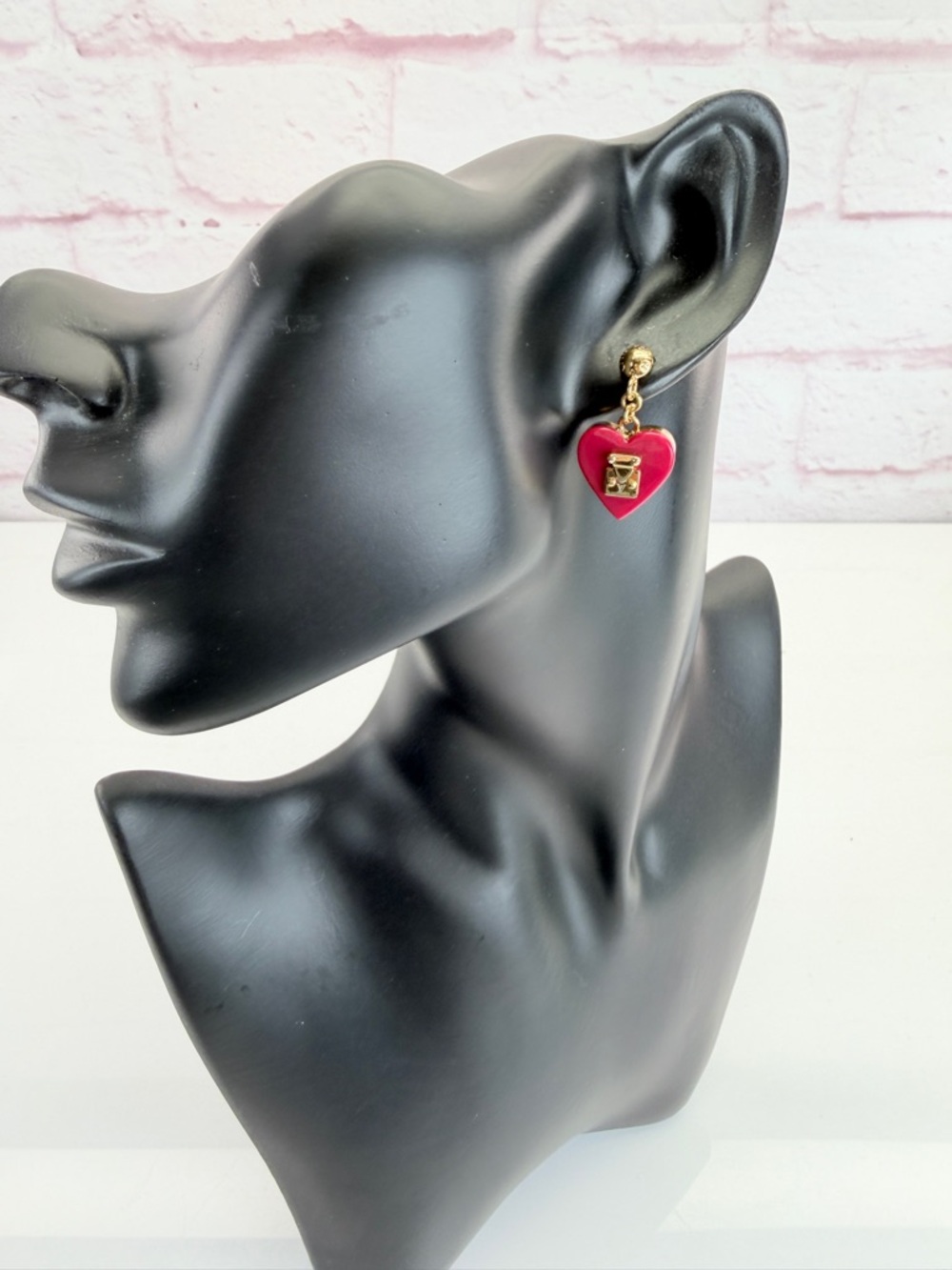 Louis Vuitton Lock Me Heart Earrings Pomme D'Amour